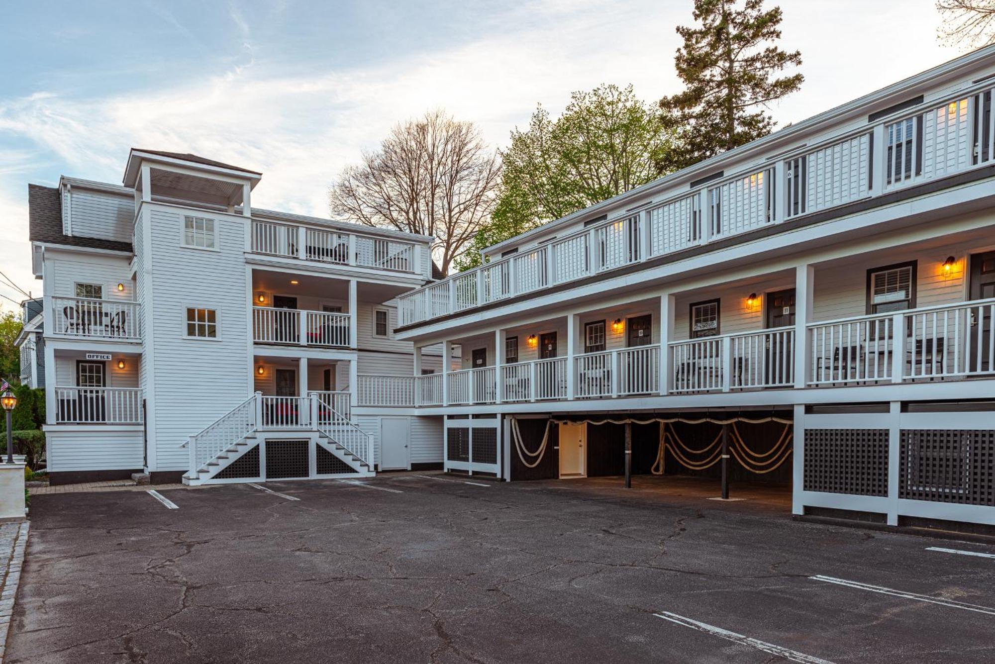Eagle House Motel Рокпорт Экстерьер фото